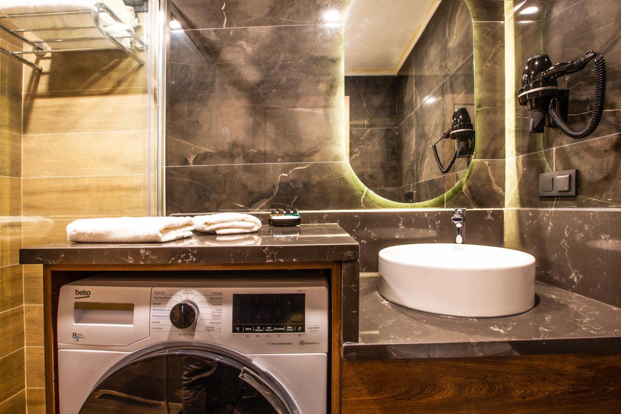 Nehir Otel Pelitli  Екстериор снимка
